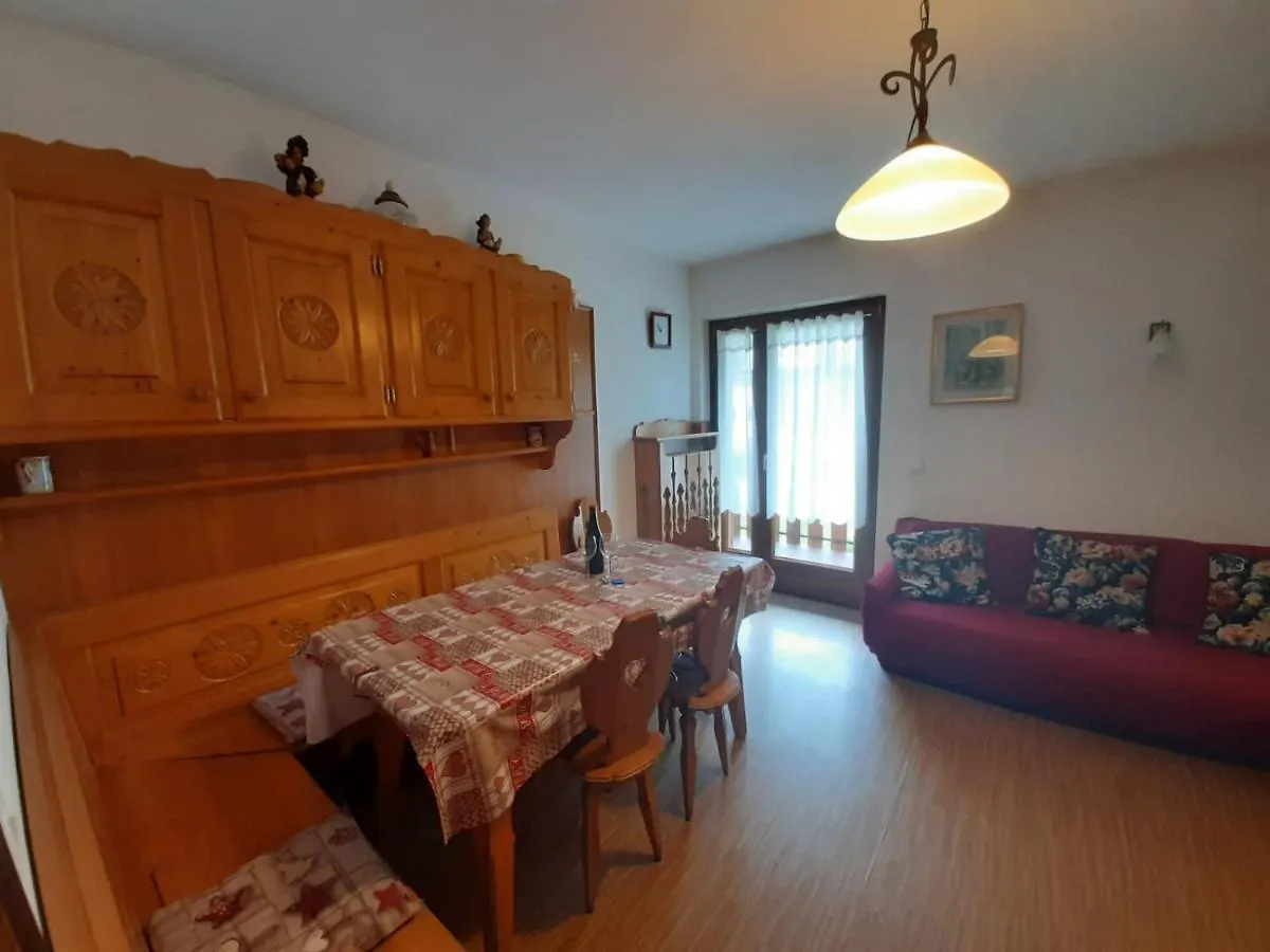 Apartment Appartamento Al Pelmo Villanova