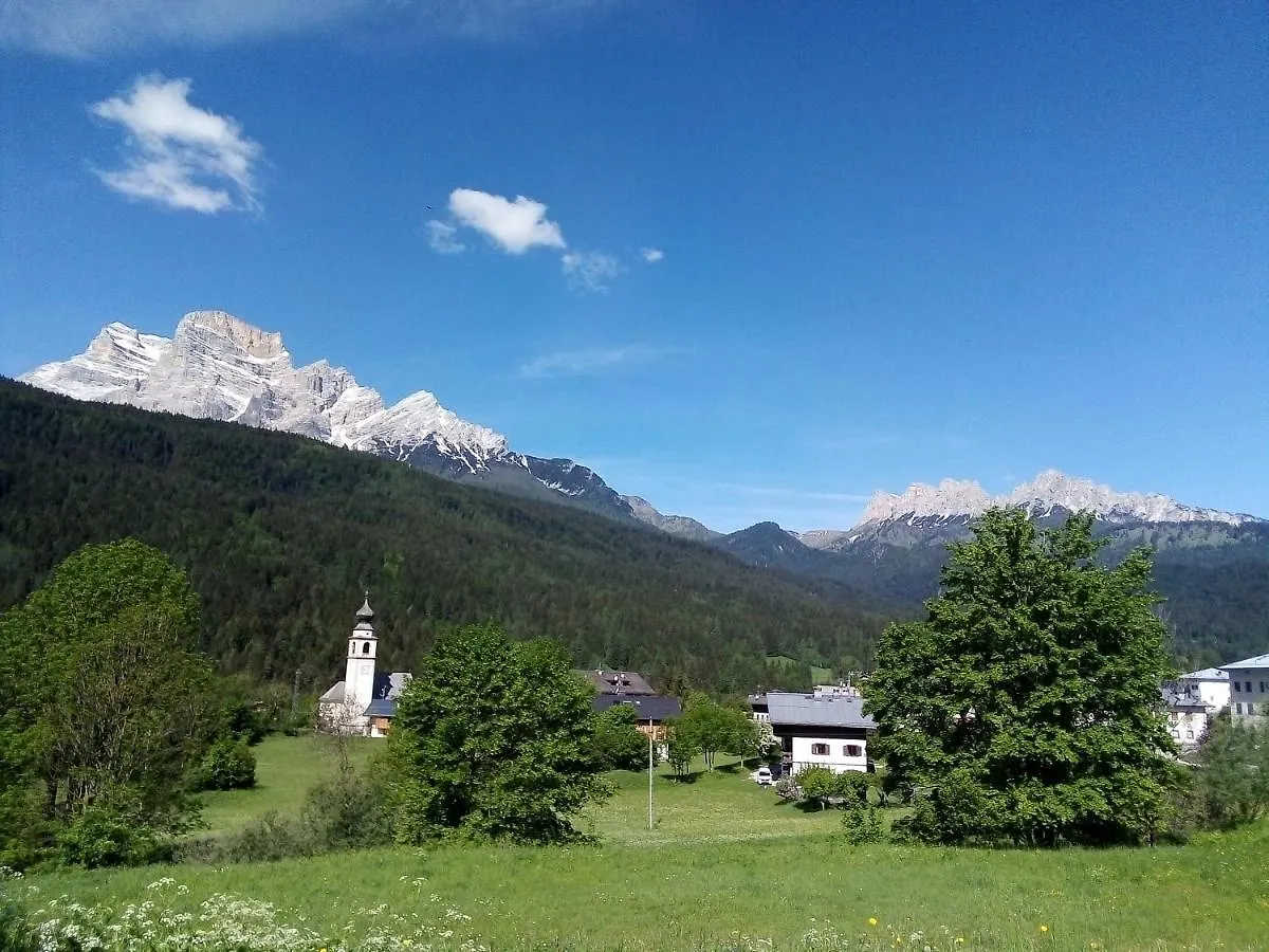 Apartment Appartamento Al Pelmo Villanova